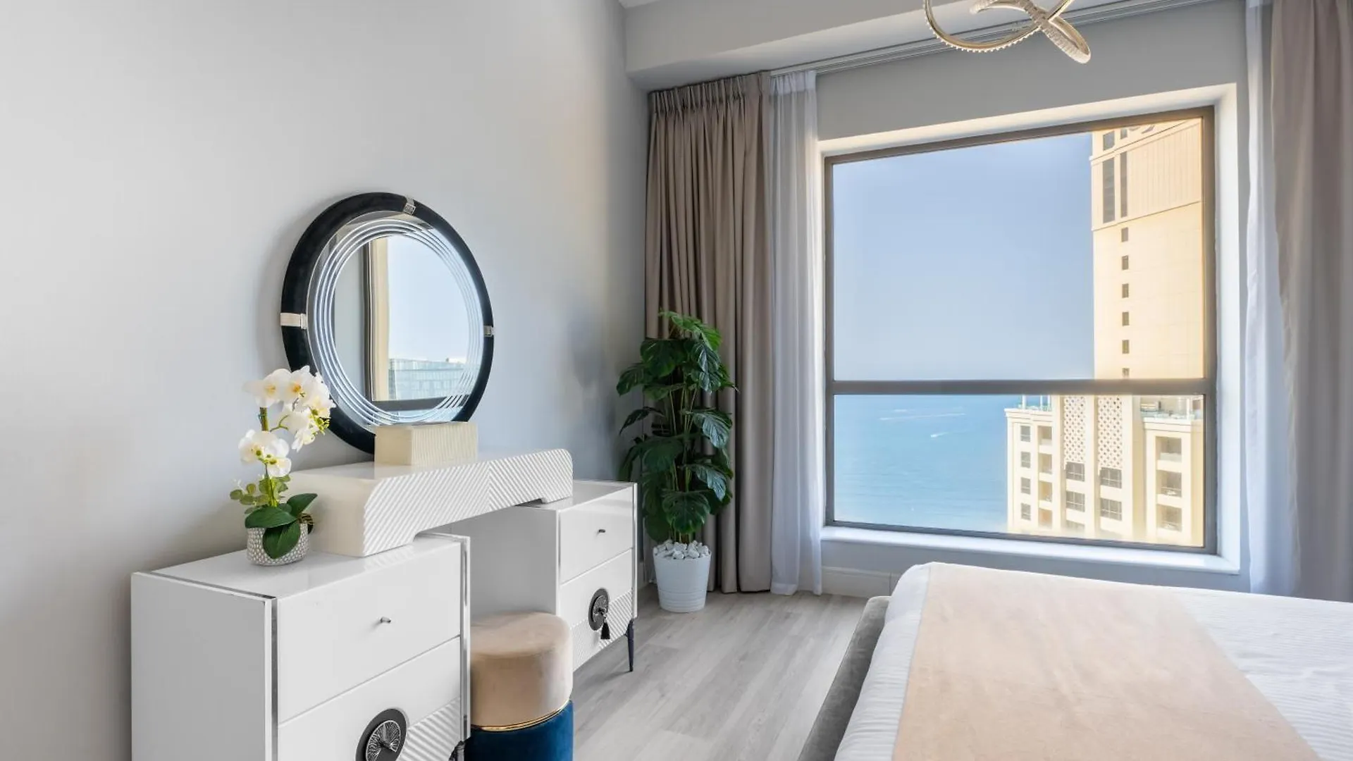 Luxury Jbr - Full Sea View - Free 5* Beach Resorts Access Dubai 0*,  United Arab Emirates